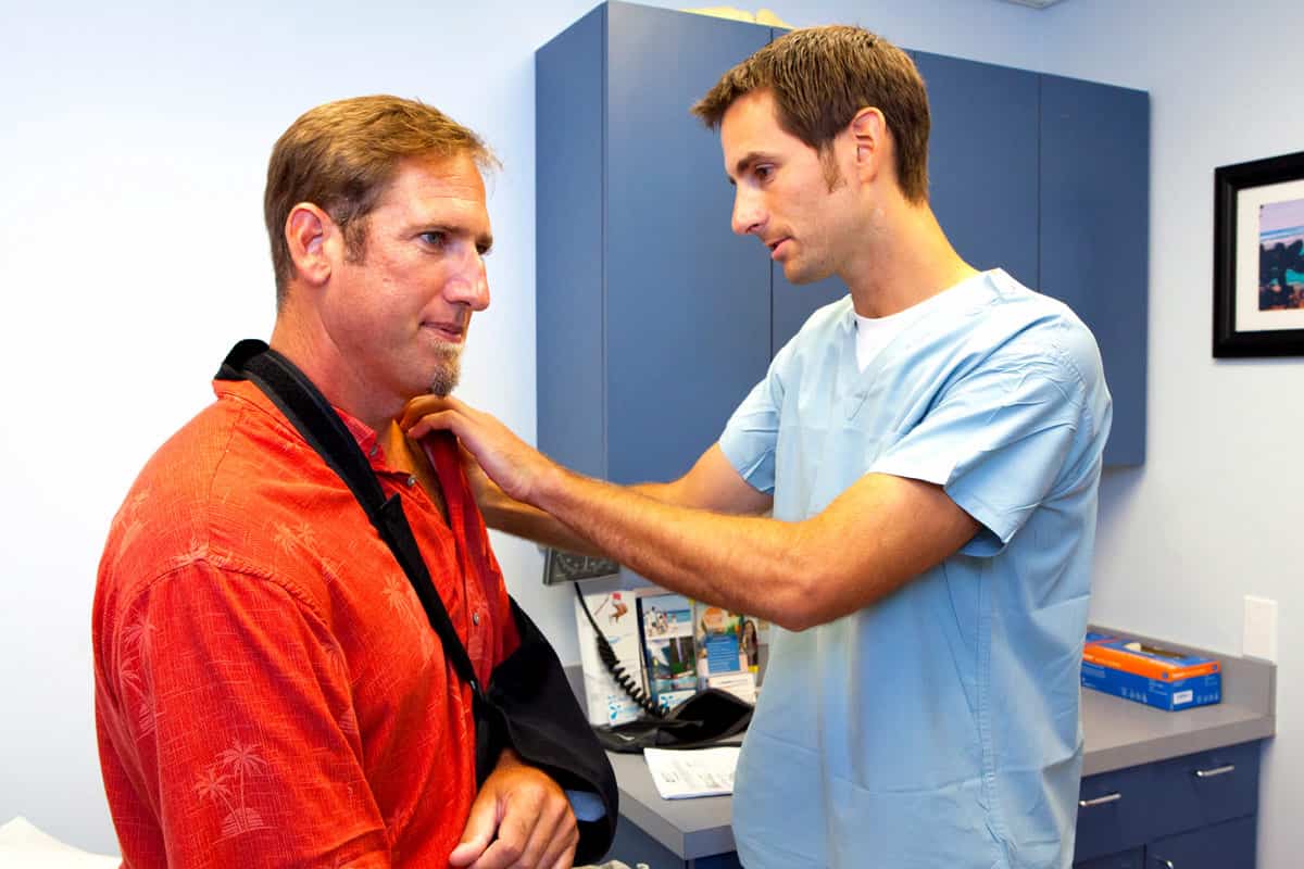 dislocated shoulder seek attention stat web